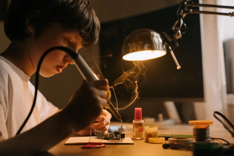 Build Smarter, Not Harder: The Skills That Actually Pay Off for Makers in 2025